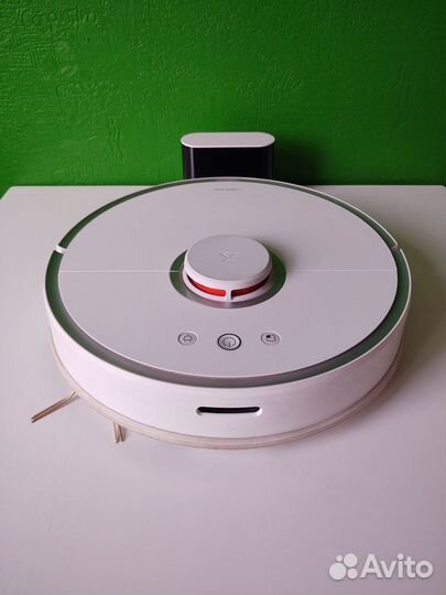 Моющий робот-пылесос Xiaomi Roborock S50