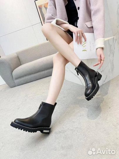 Ботинки женские Givenchy