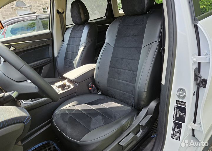 Авточехлы из экокожи Тойота Хай Люкс