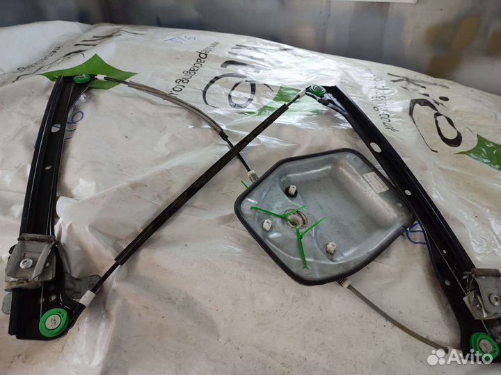 Правый стеклоподъемник Vw Jetta V
