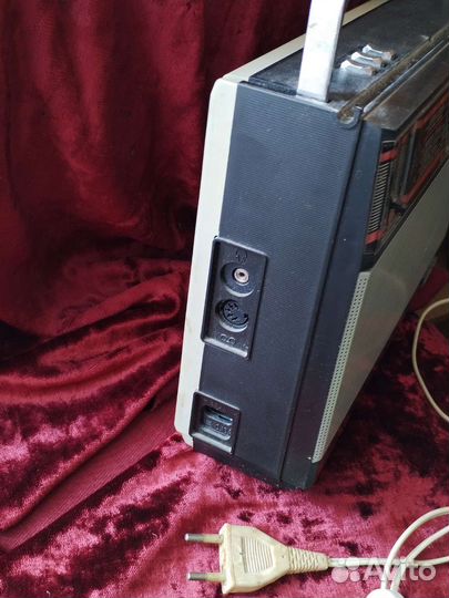 Радиоприемник транзистор vef214