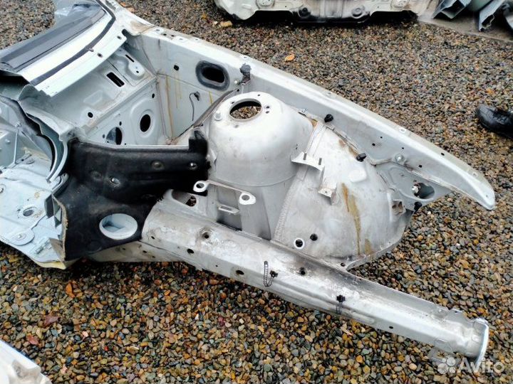 Кузов левый Bmw 523I Левый Руль Пробег:38000 Км