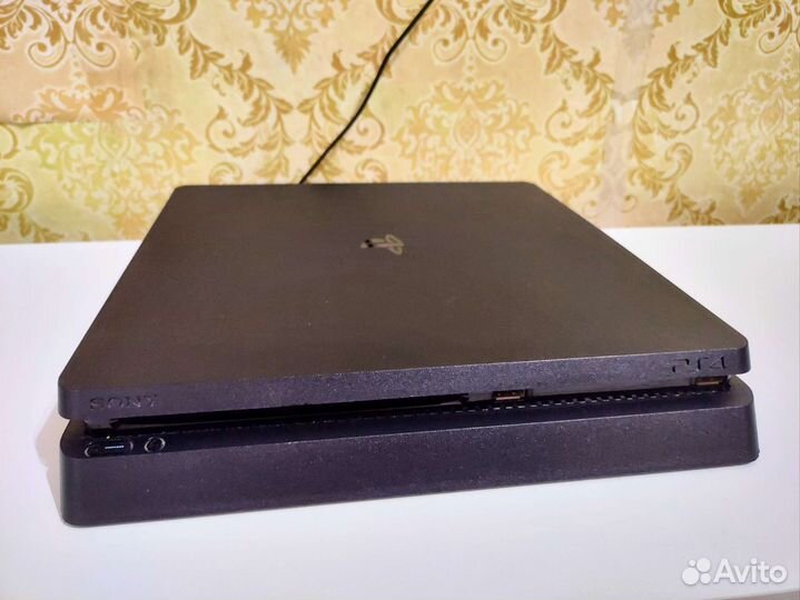 Siny PlayStation 4 Slim 1Tb + Игры