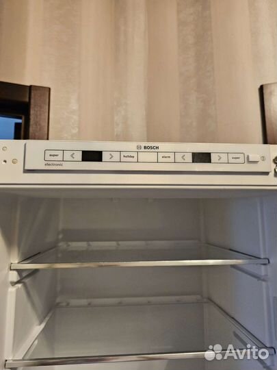 Встраиваемый холодильник bosch KIN86AF30R/02