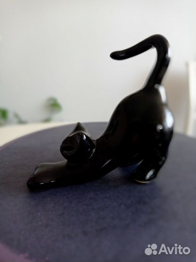 Статуэтка фигурка котик