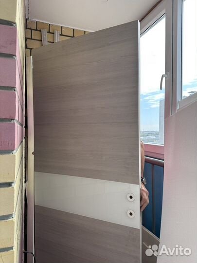 Двери деревянные 80 на 2 бежевые