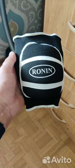 Наколенники для волейбола