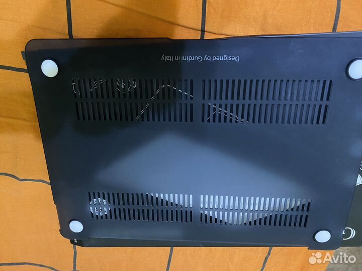 Чехол-накладка пластиковая для MacBook 13.3 Air M1