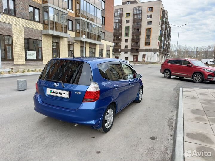 Honda Fit 1.3 CVT, 2005, 195 600 км