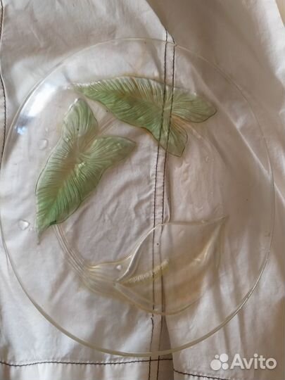 Блюда, стекло, 2 штуки +Бокалы и рюмки, стекло