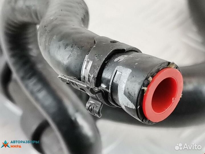 Патрубок радиатора Audi A6 4B/C5 2001 4B0121101T