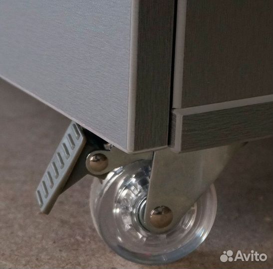 Педикюрная тумба с уф блоком Ту-1