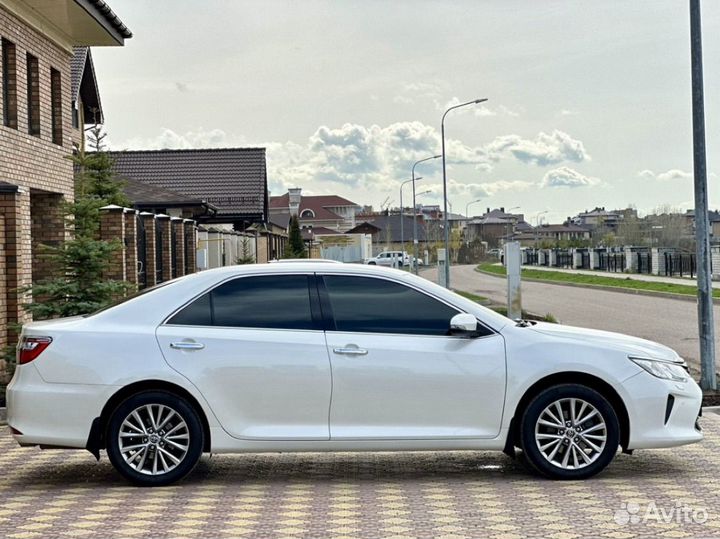 Дверь toyota camry 50