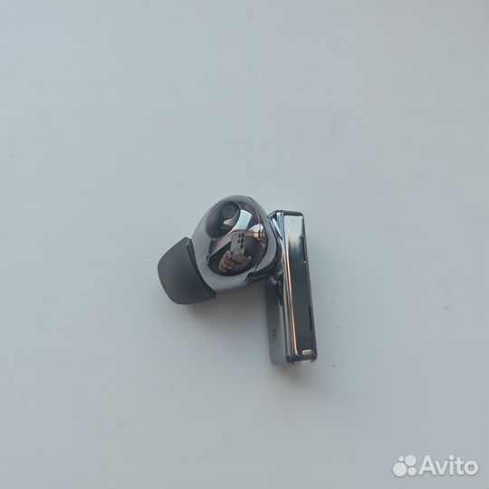 Ушки Huawei freebods pro правый