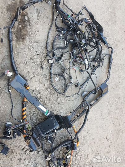 Проводка салона Ford Explorer V 2010–2016