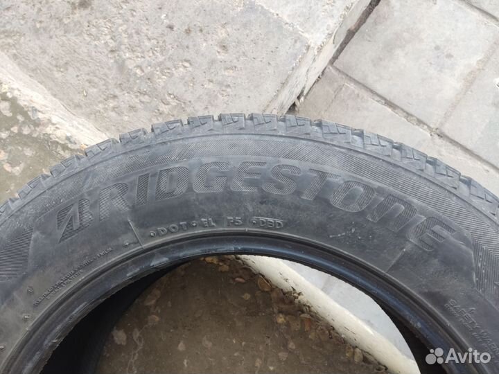 Bridgestone Blizzak DM-V2 225/65 R17 102S