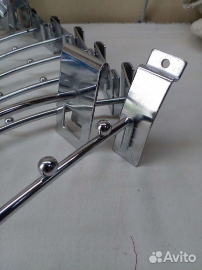 Крючки для одежды