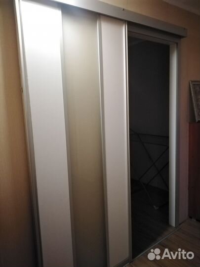 Продам межкомнатную дверь купе