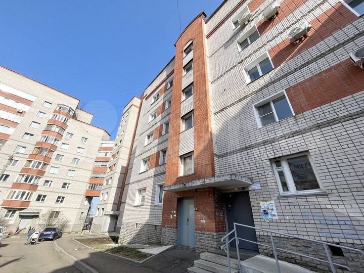 4-к. квартира, 133,6 м², 3/5 эт.
