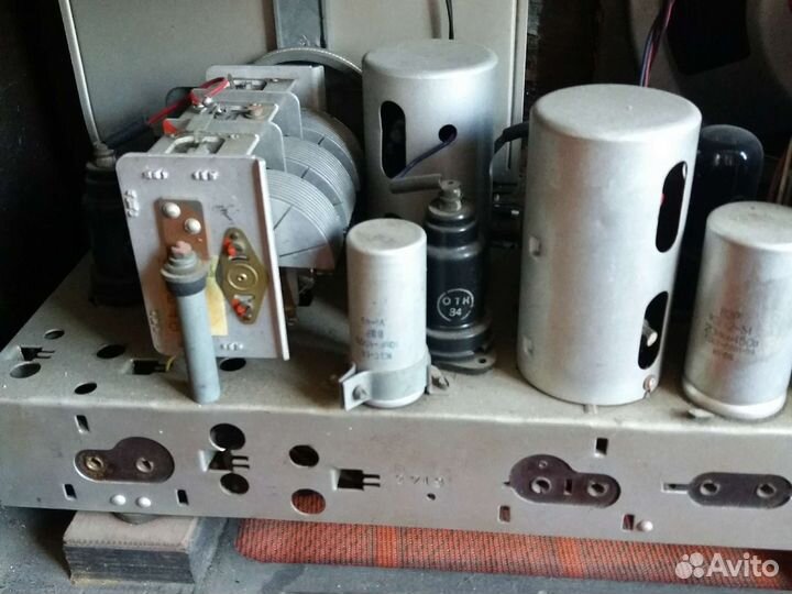 Ламповый радиоприемник СССР вэф М 697