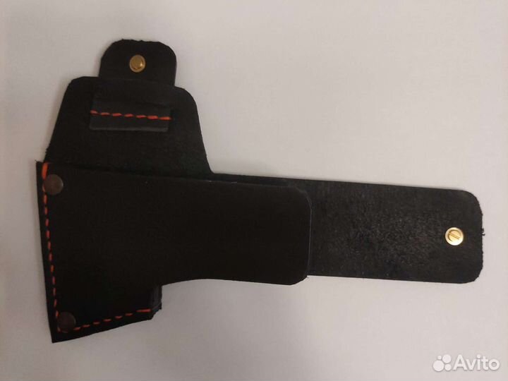 Чехол из черной кожи на топорик fiskars