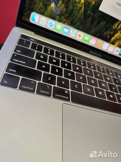 Apple MacBook Pro 13 2019 TouchBar