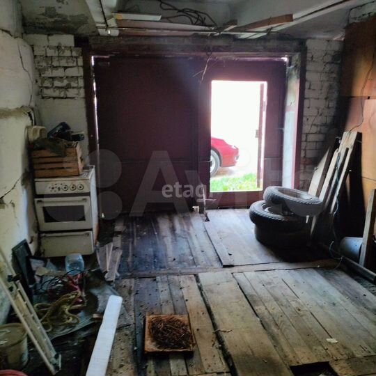 Машиноместо, 18 м²