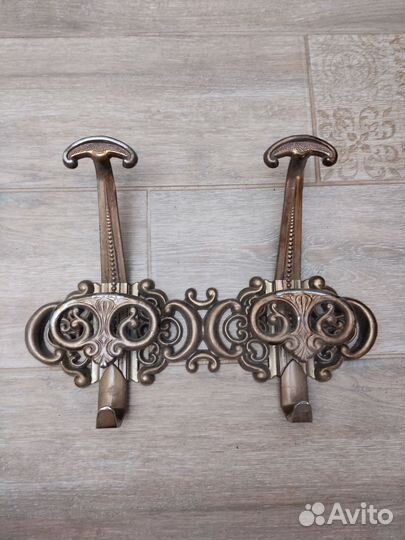 Вешалки винтаж. Подсвечник настенный