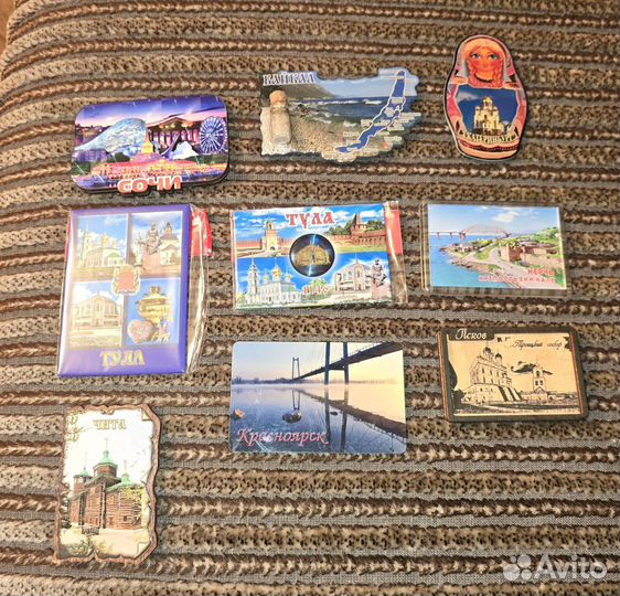 Сувенирные магниты из разных городов