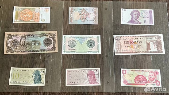 Коллекция монет и банкнот более 70 стран мира