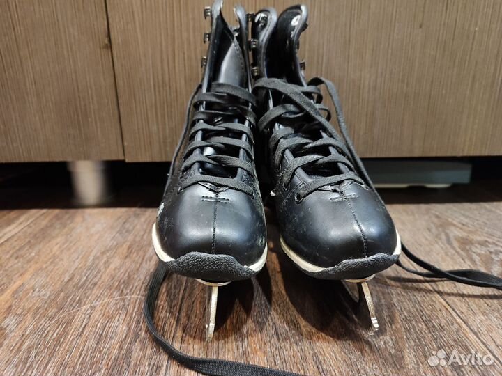 Коньки фигурные 36 размер