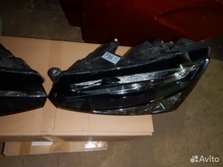 Фара правая Skoda Rapid 2020