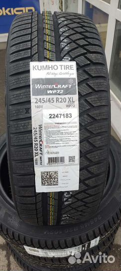 Kumho WinterCraft WP72 245/45 R20 103V