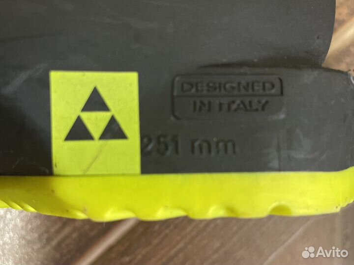 Горнолыжные ботинки 210-215(33 размер)