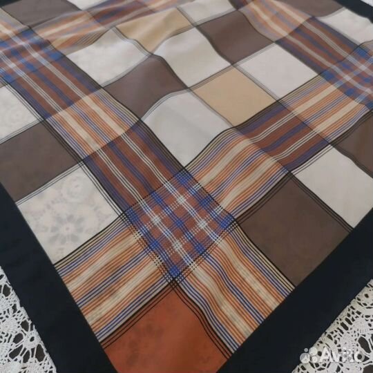 Винтажный красивый платок клетка