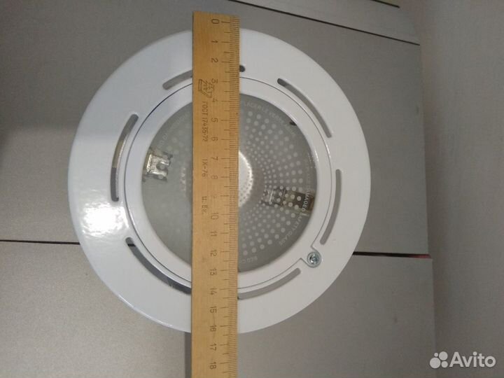 Светильник-прожектор встраиваемый