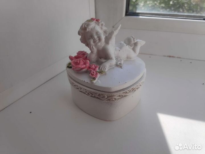 Шкатулка с ангелом для украшений керамика