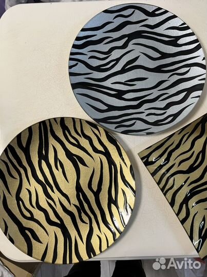 Тарелки новые разные