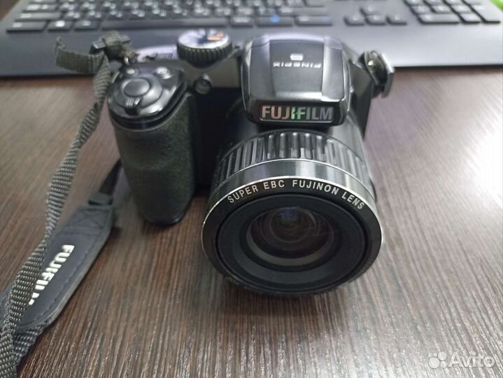 Fujifilm s4800