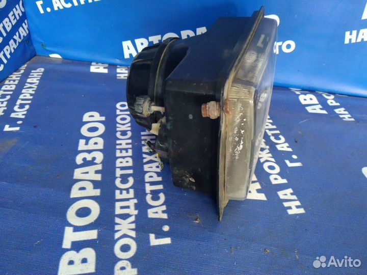 Правая фара. передняя правая Маз 54329 грузовой