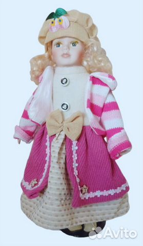Кукла фарфоровая
