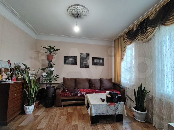 Дом 64 м² на участке 8,5 сот.