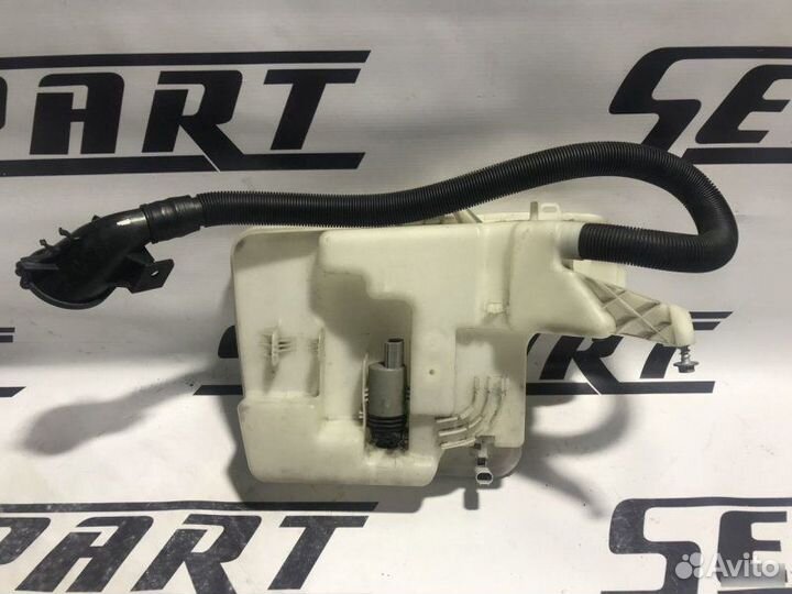 Бачок омывателя лобового стекла Bmw E60