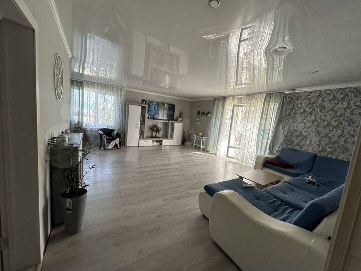 Дом 128 м² на участке 7,6 сот.