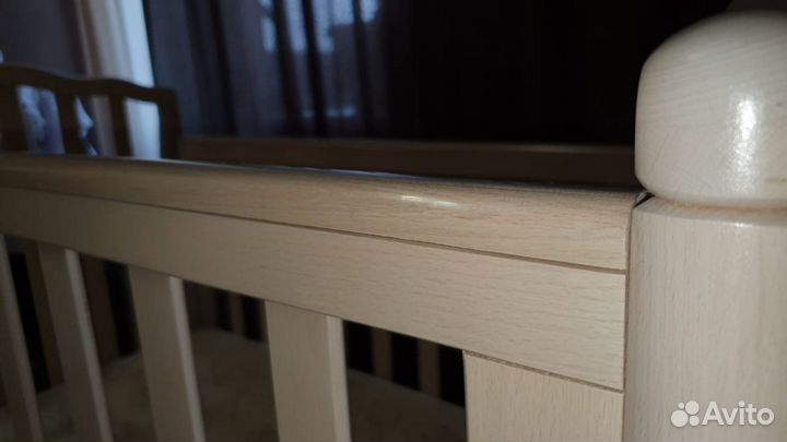 Детская кроватка 