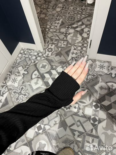 Укороченная кофта на пуговицах