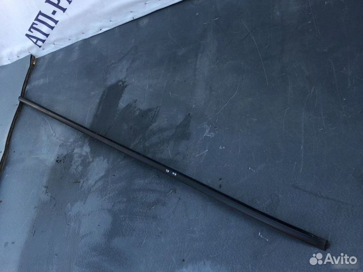 Молдинг крыши правый Nissan Cube Z10 1998-2003