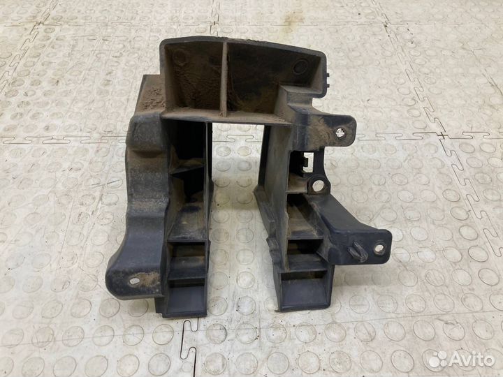 Кронштейн бампера задний правый Лада Ларгус 2012