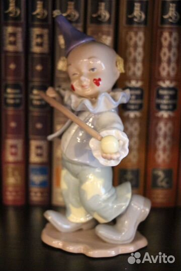 Статуэтка клоун