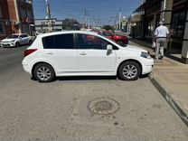 Nissan Tiida 1.6 AT, 2011, 231 000 км, с пробегом, цена 875 000 руб.